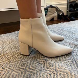 Blondo waterproof 7.5 cream booties, NWT